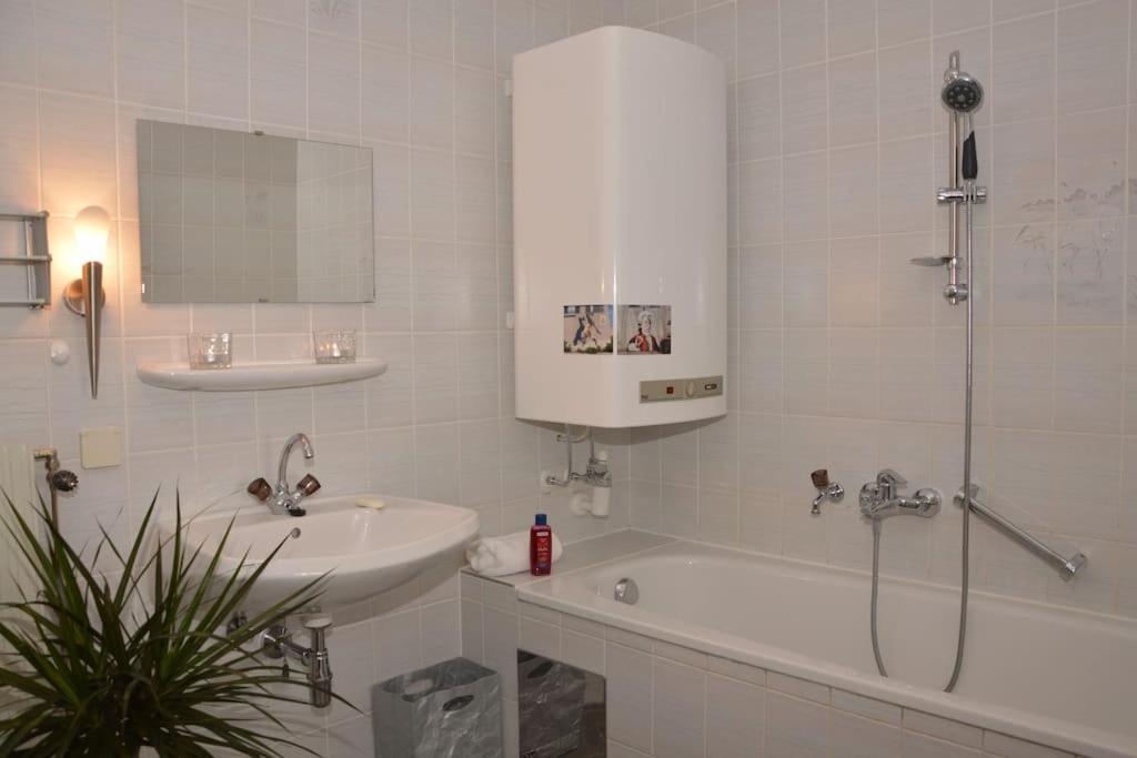 U-Room - Im Herzen Von Graz Exterior foto